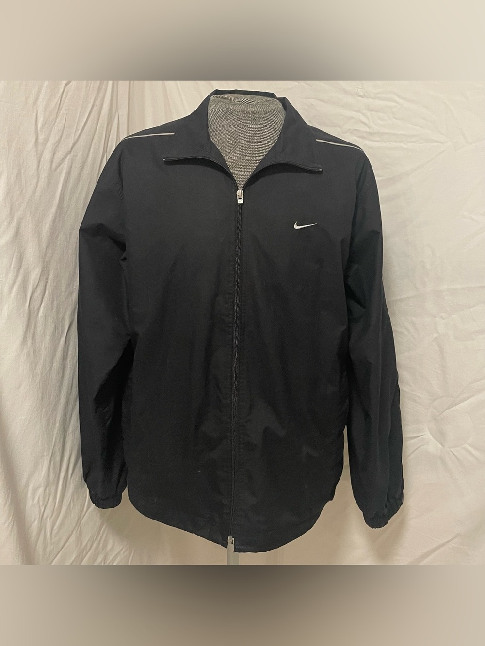 Vintage Y2K Nike Men’s Zip-Up Windbreaker (L)